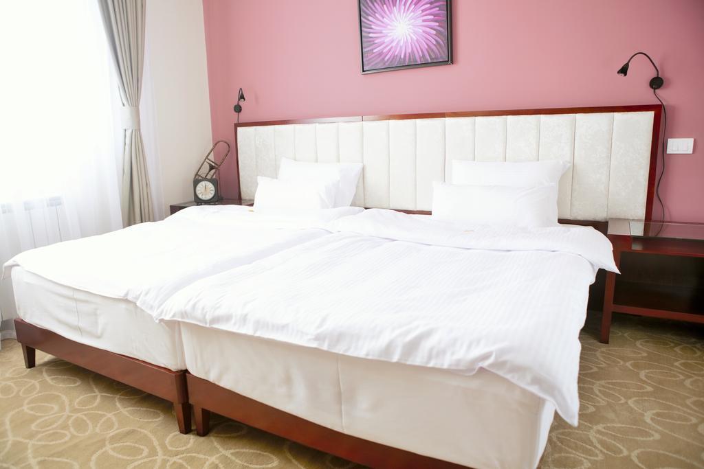 Garni Hotel Fortuna Belgrade Room photo